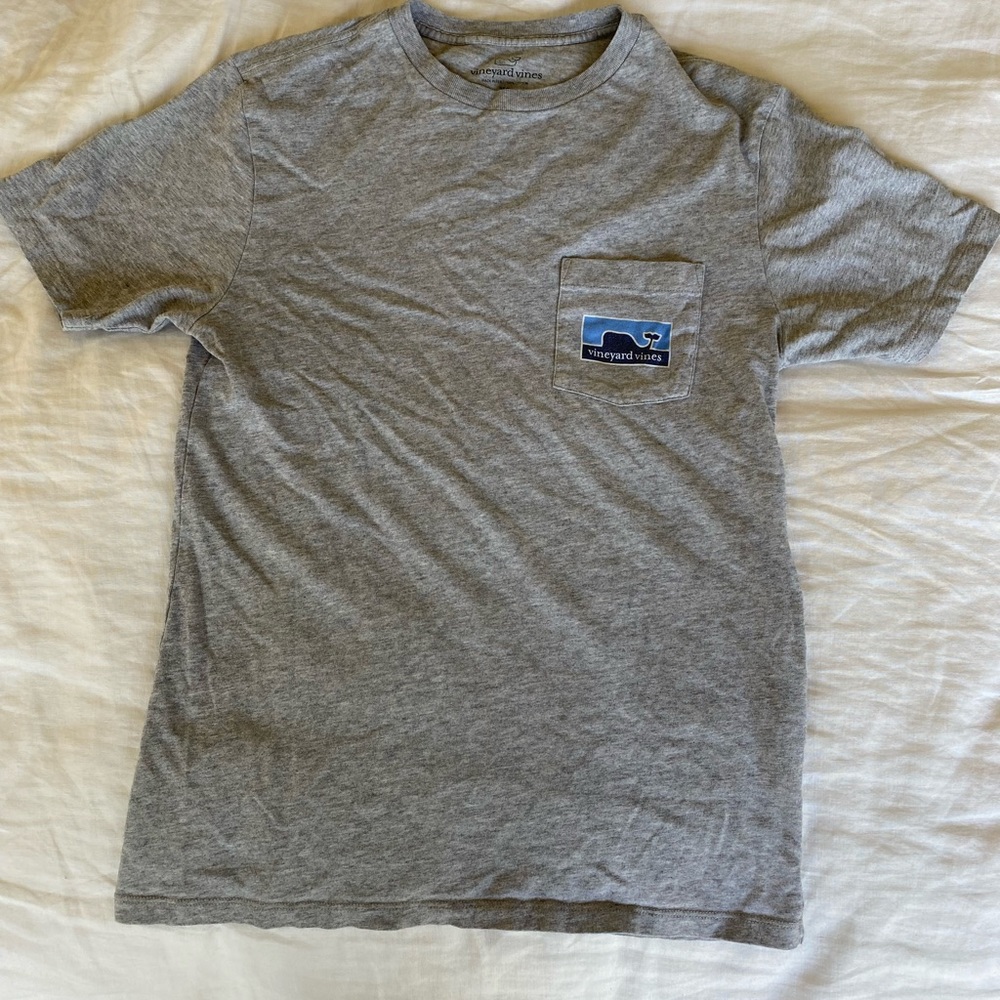 Vineyard Vines Grey Tshirt XS